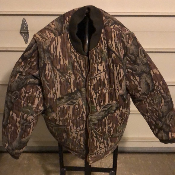 Tropy Club Other - Men's Insulated Camo Puffer Jacket - Brown/Green